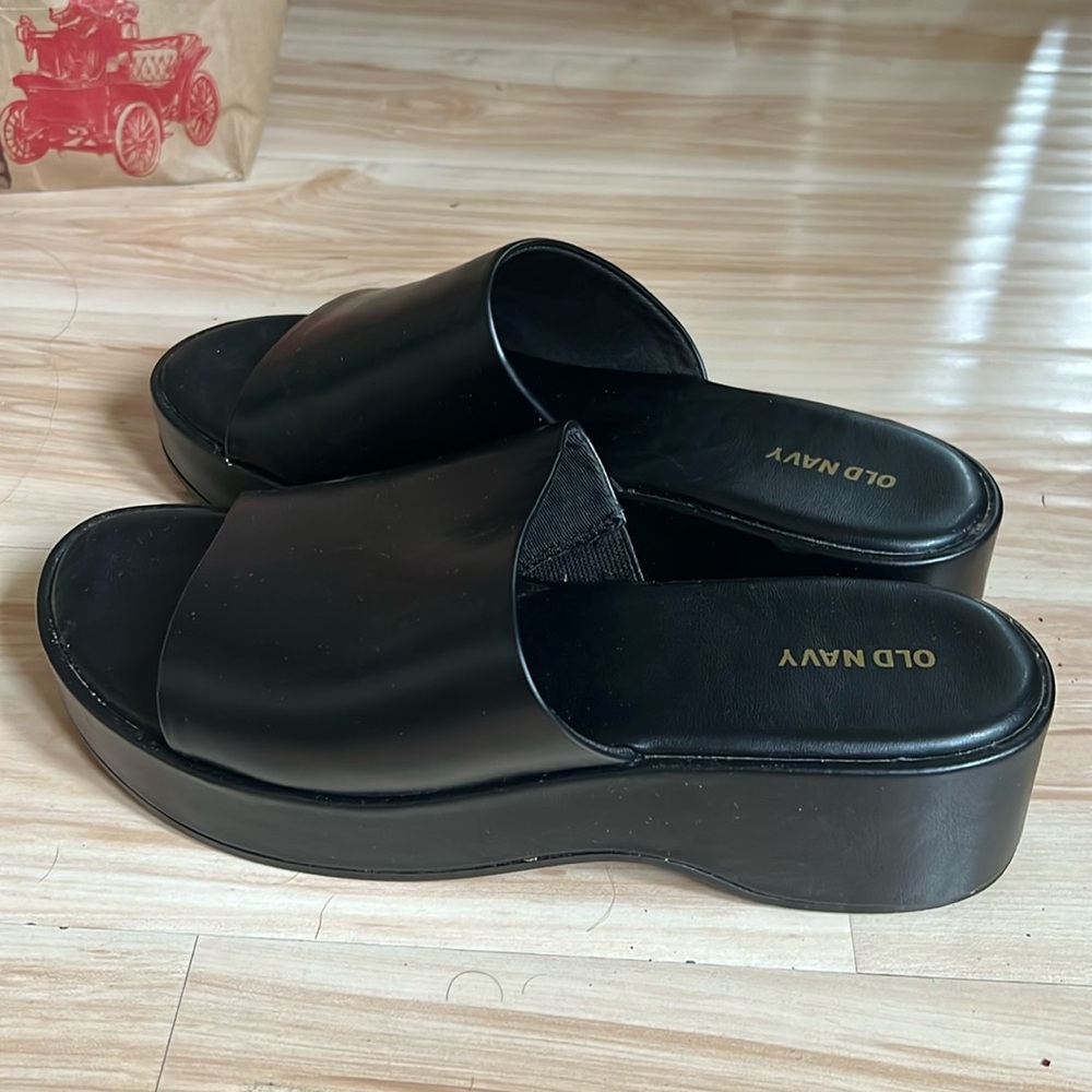 Black sandals